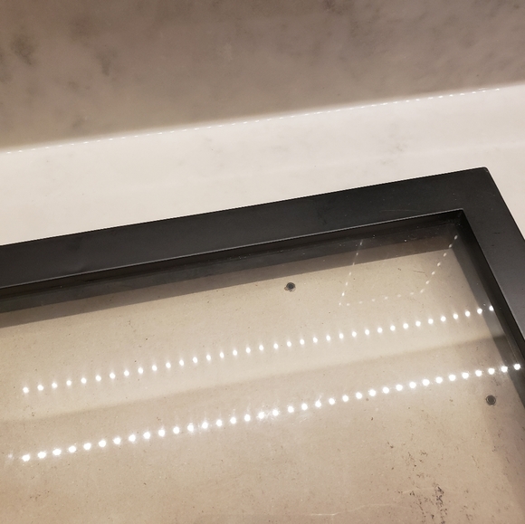 13 inch square Michaels Store Inc plastic picture frame, with 1 cm gap - Picture 8 of 10